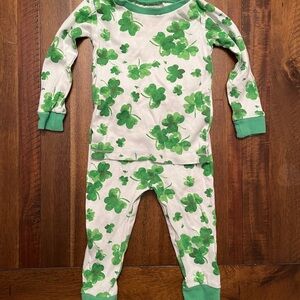 Burt’s Bees Green Shamrock Pajama Set